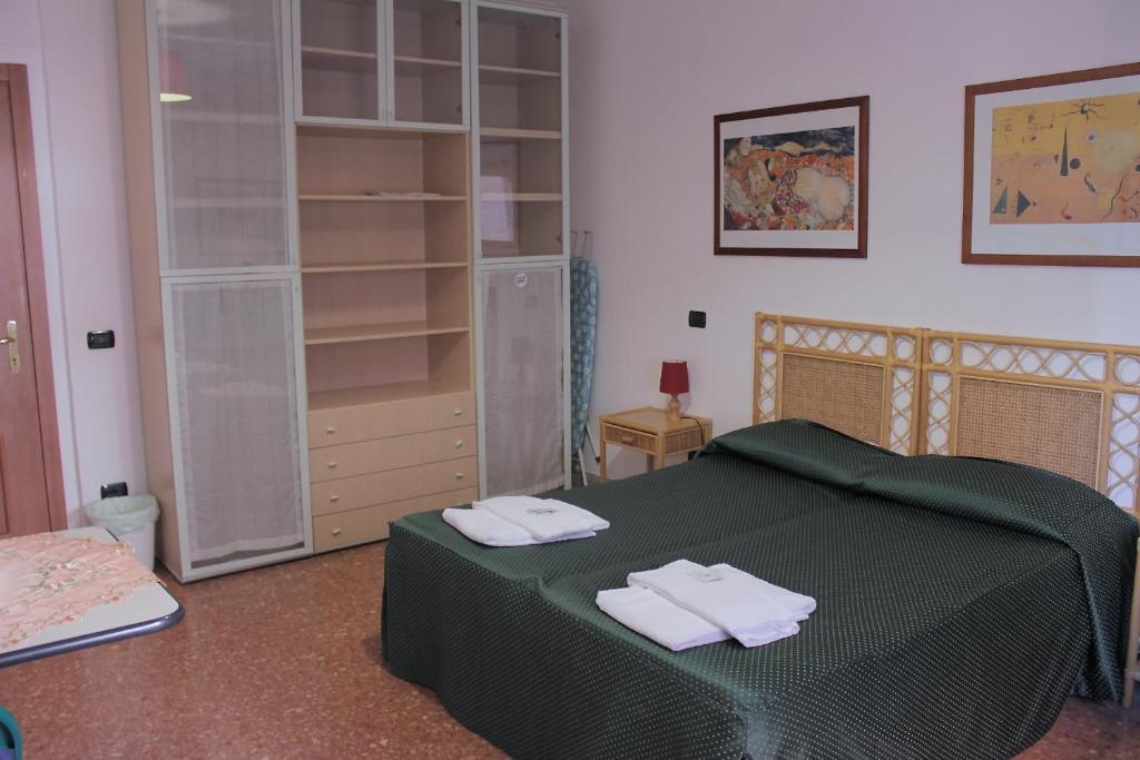 Tourist House Roma Aparthotel ห้อง รูปภาพ