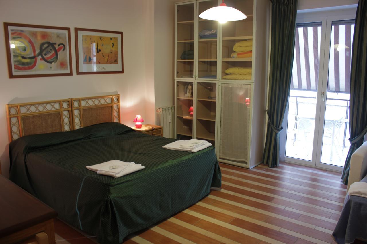 Tourist House Roma Aparthotel ภายนอก รูปภาพ