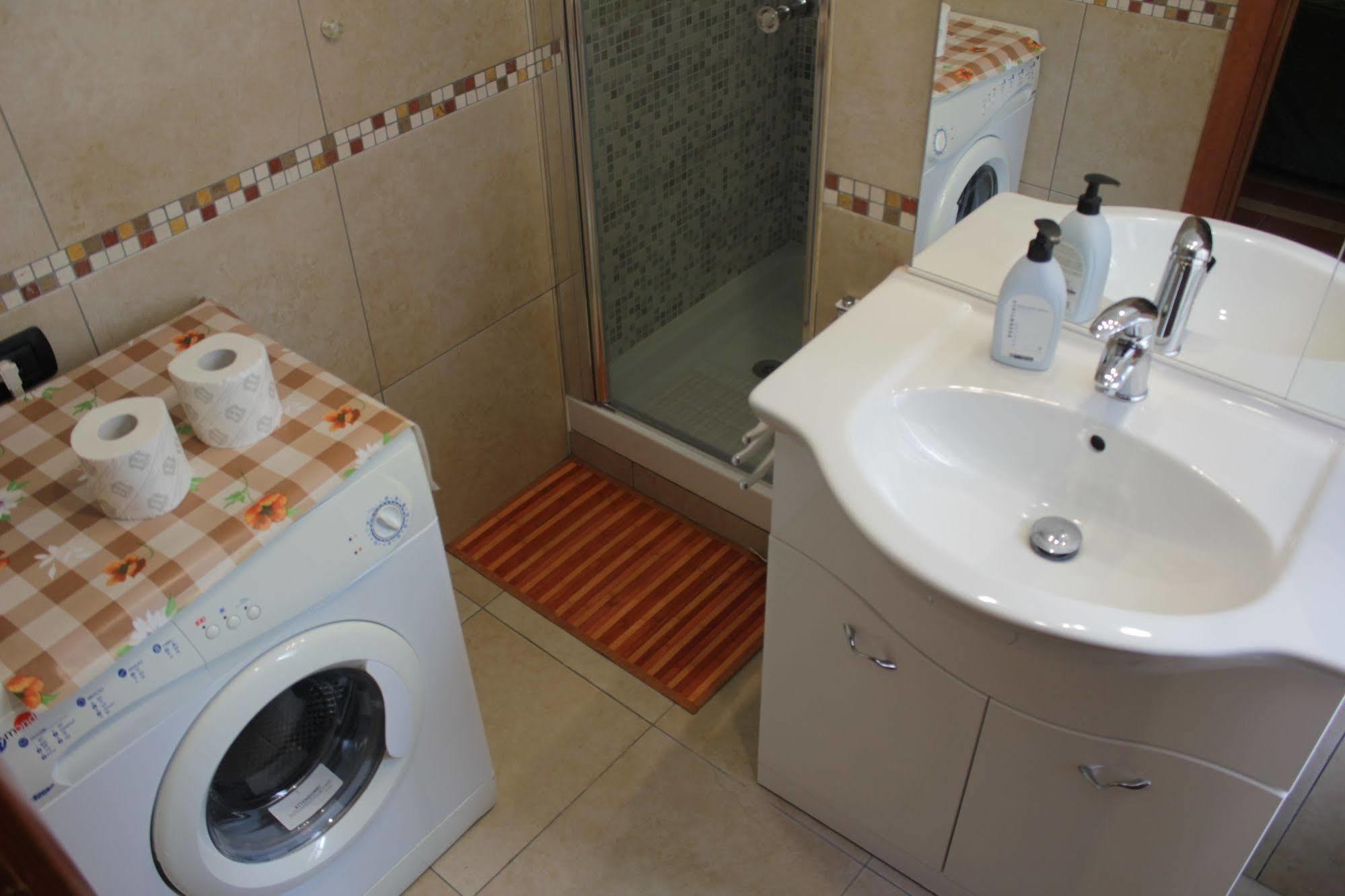 Tourist House Roma Aparthotel ภายนอก รูปภาพ