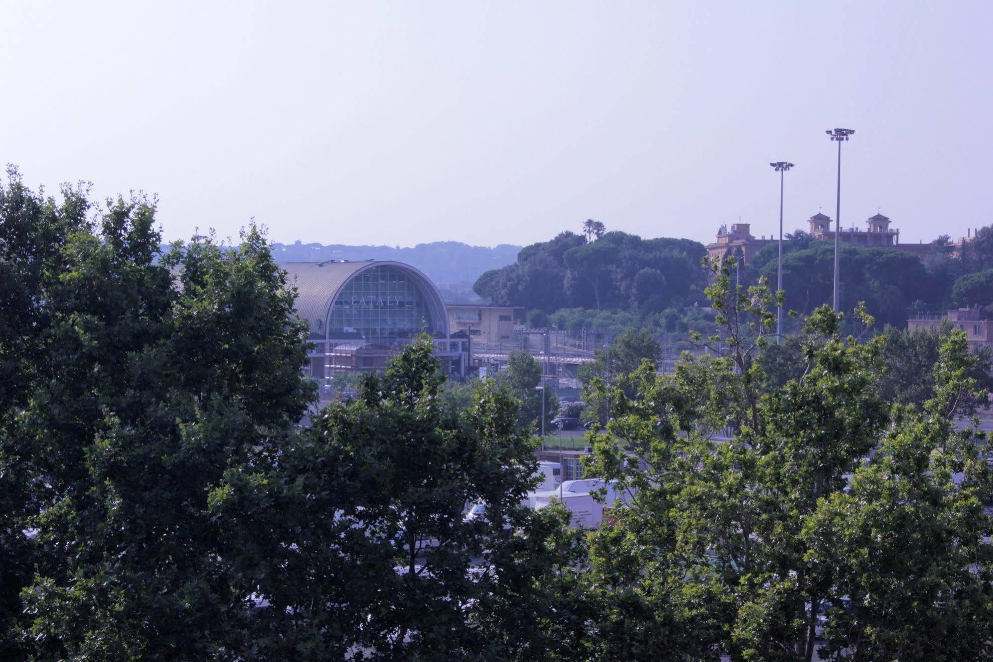 Tourist House Roma Aparthotel ภายนอก รูปภาพ