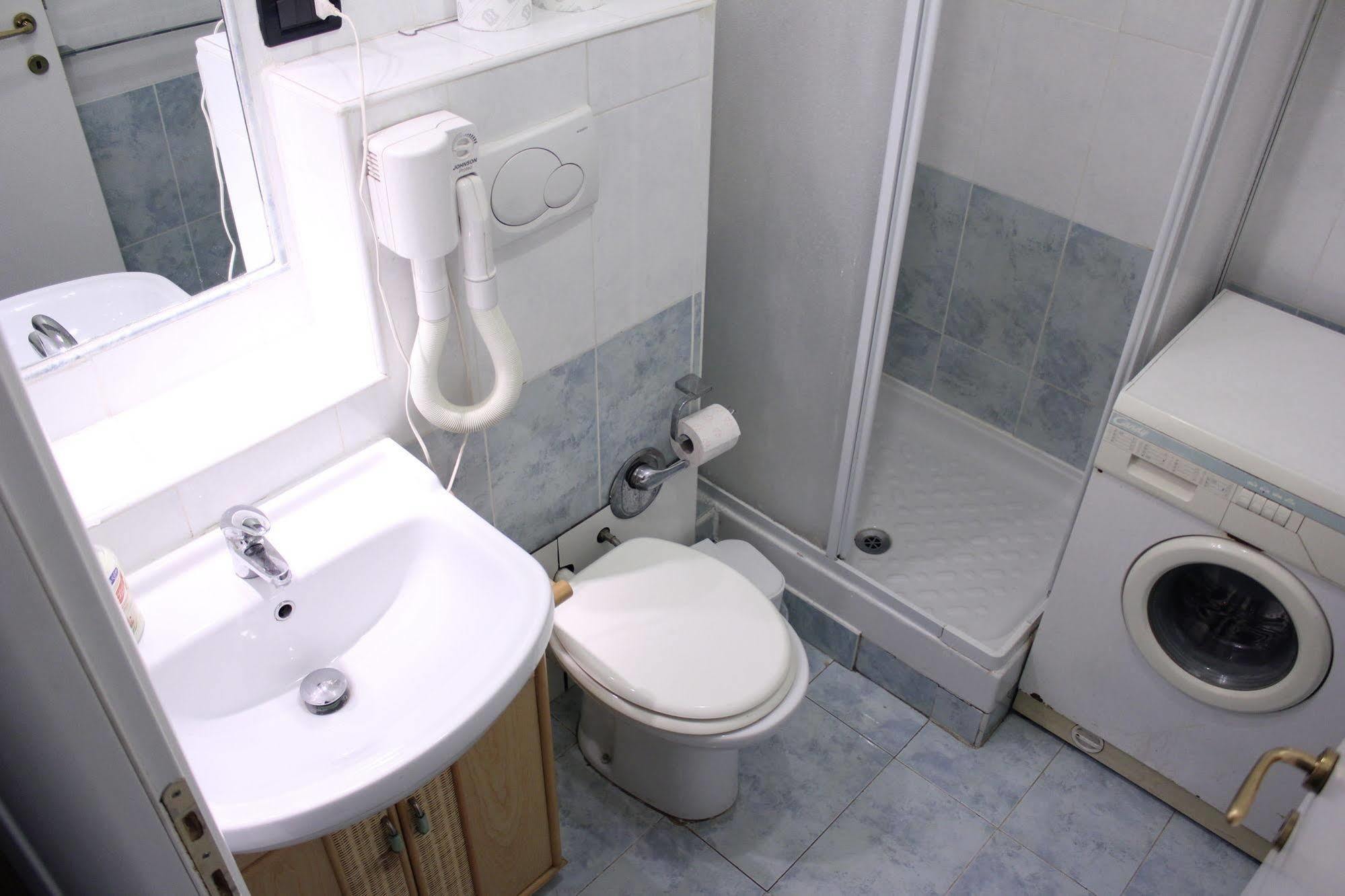 Tourist House Roma Aparthotel ภายนอก รูปภาพ