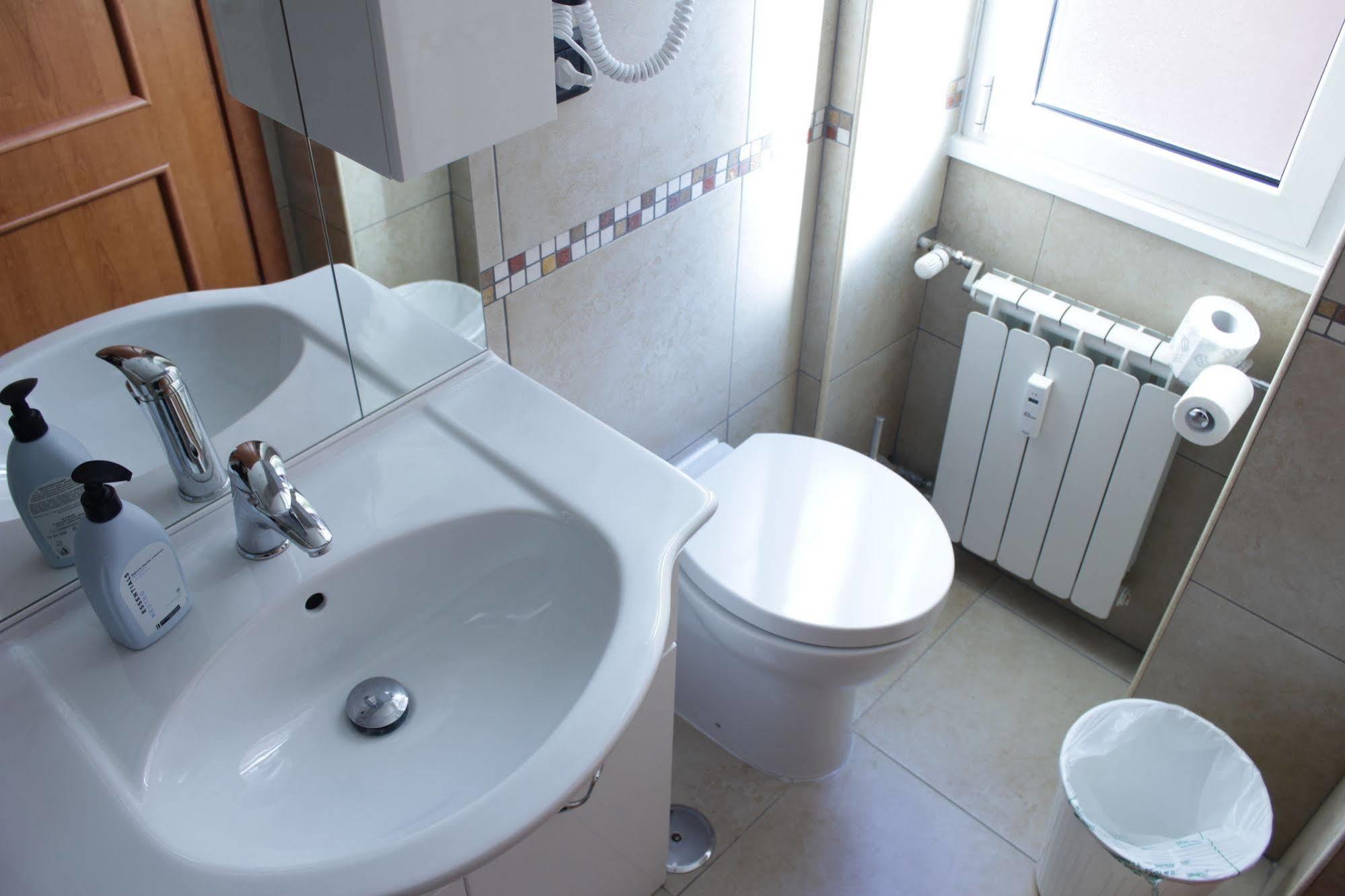 Tourist House Roma Aparthotel ภายนอก รูปภาพ