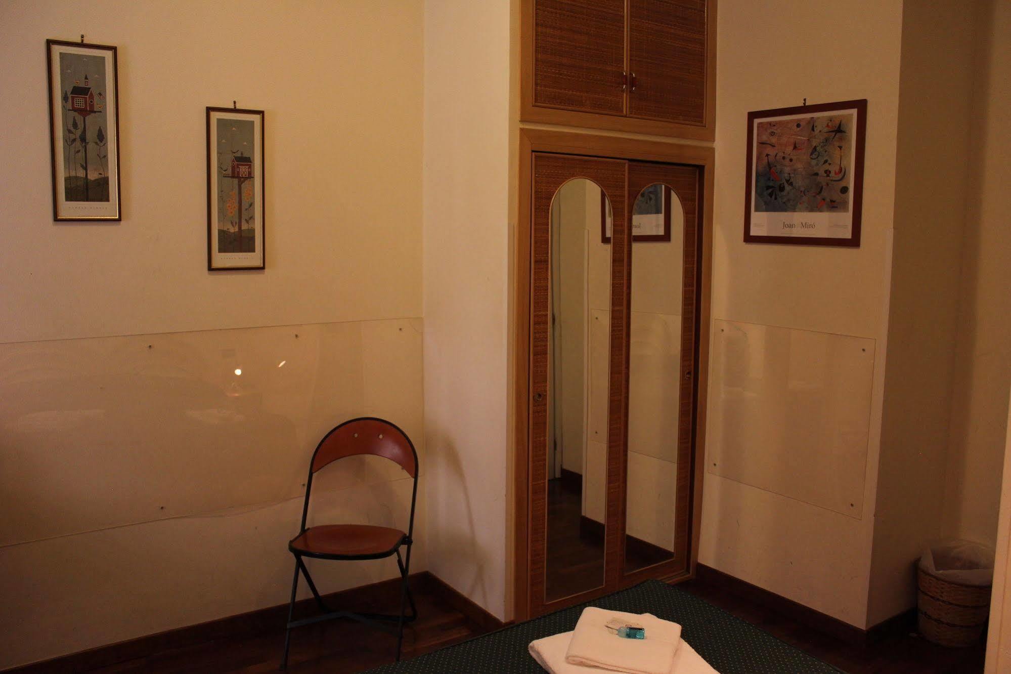 Tourist House Roma Aparthotel ภายนอก รูปภาพ